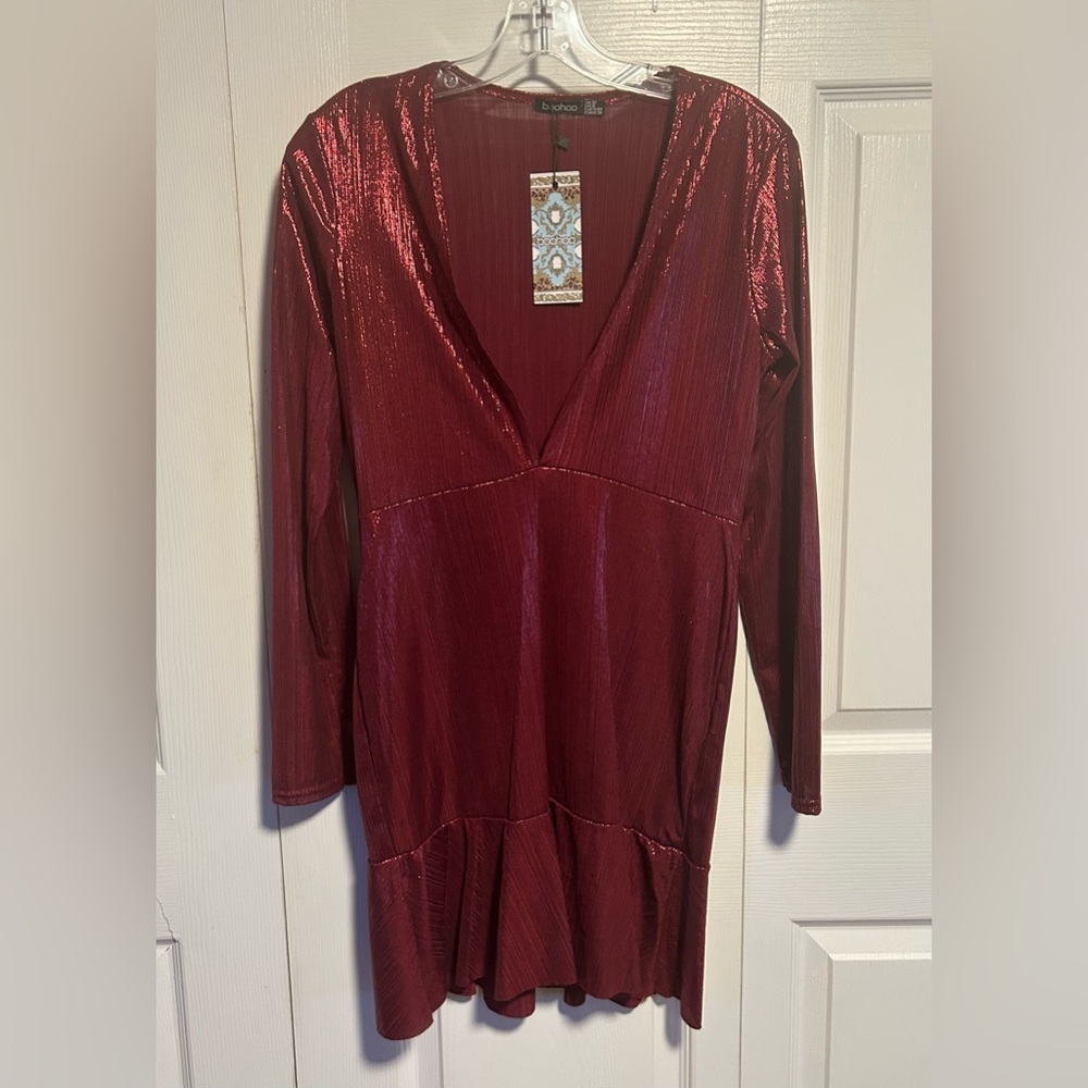 ⭐️ NEW Boohoo dress